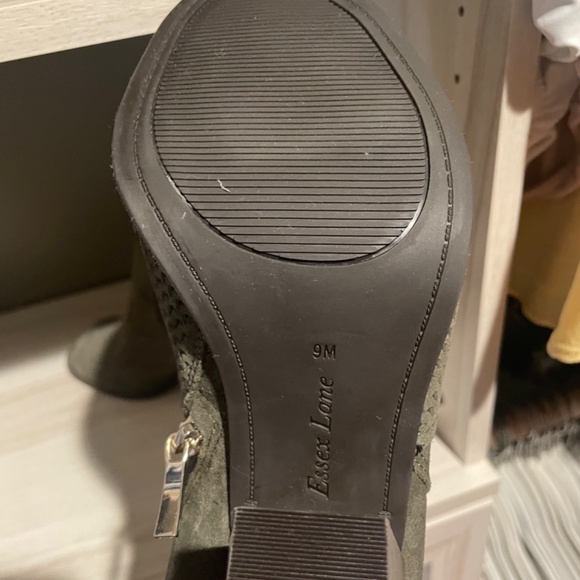 Green peep toe bootie - Picture 3 of 3